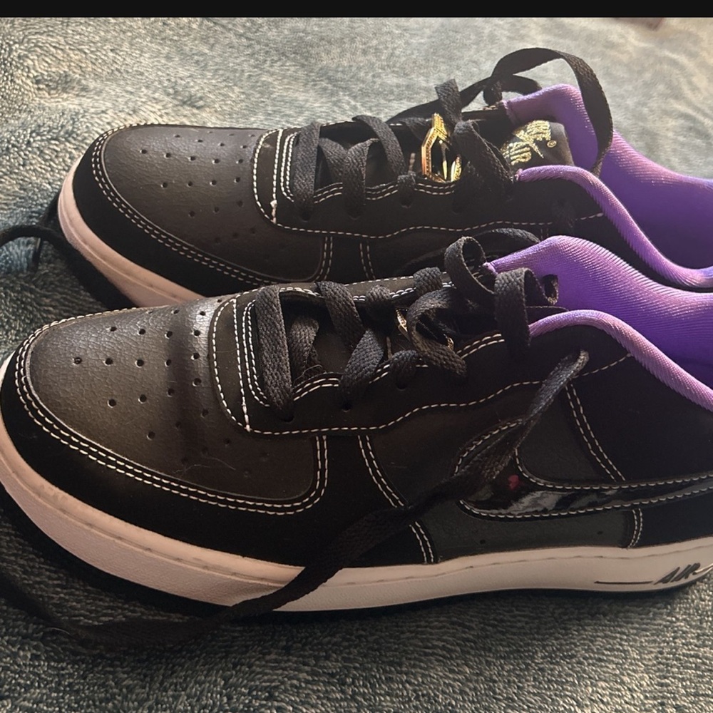 Nike Air Force 1 - Picture 3 of 5